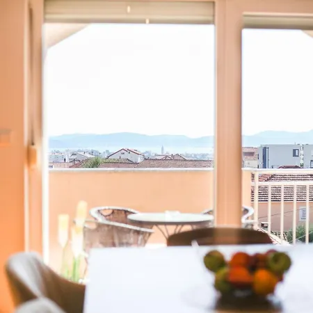 Apartman Lara *
